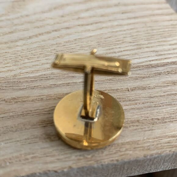 Vintage Equestrian Style Horse & Rider Gold Tone, Red, White & Black Cuff Links - Picture 8 of 16